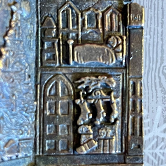 VNTG Reed and Barton Village Collection Silver Plate “Christmas House” ornament - Picture 3 of 9